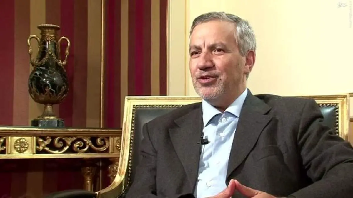 افشاگری فعال سیاسی معروف هنگام برگشت از نماز جمعه در لندن
