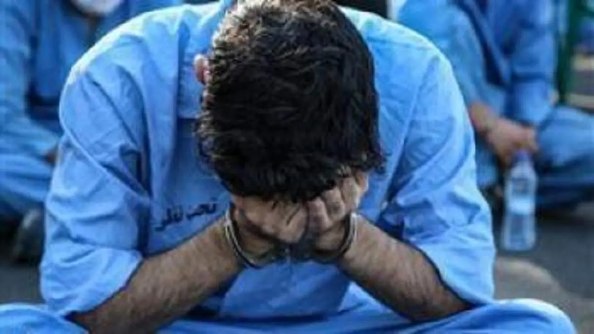 عکس‌های خواهرم را داخل موبایلی که دزدیده بودم، دیدم!