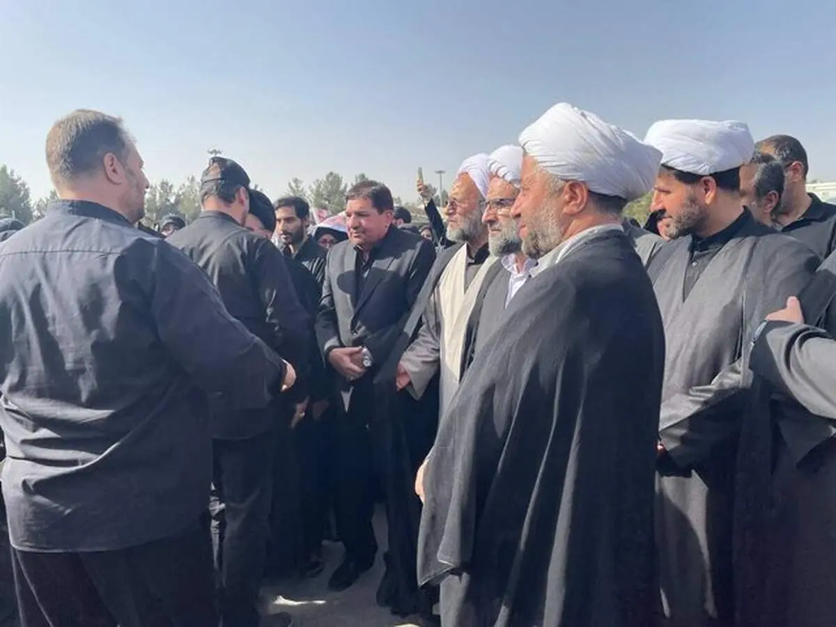 مراسم خاکسپاری سردار شهید حاجی زاده برگزار شد 