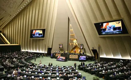 بررسی جزئیات طرح «مقابله با نفوذ بیگانگان» در صحن مجلس