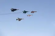 پرواز جنگنده ها در آسمان تهران+ببینید