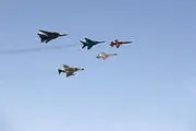 پرواز جنگنده ها در آسمان تهران+ببینید