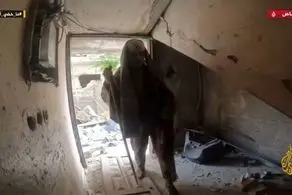 تصویری از ⁧ یحیى السنوار⁩ هنگام نبرد که برای اولین بار منتشر شده است + ببینید 