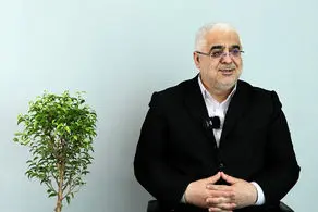 جبهه پایداری و تندروها خاکریز به خاکریز جلو می‌آیند/ چرا وزرا باید دنبال نوبت گرفتن از ثابتی و رسایی باشند؟ 
