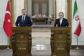 عراقچی: سرکنسولگری ایران در وان افتتاح می‌شود/ هاکان فیدان: برای حل موضوع هسته‌ای ایران هر کاری بتوانیم انجام می‌دهیم