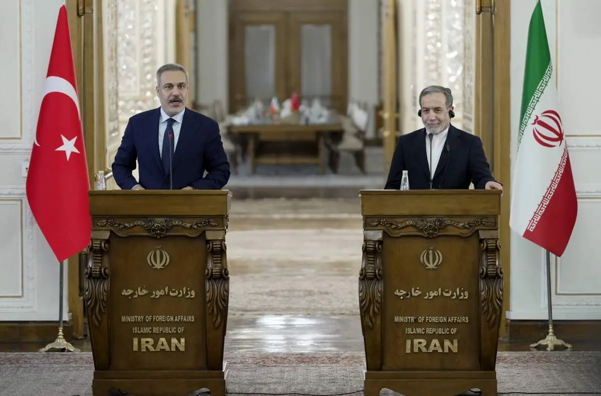 عراقچی: سرکنسولگری ایران در وان افتتاح می‌شود/ هاکان فیدان: برای حل موضوع هسته‌ای ایران هر کاری بتوانیم انجام می‌دهیم