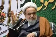 مردم  به جان طلبه‌ها افتادند