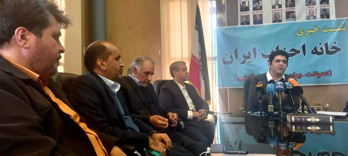 قدرت‌های بزرگ بروند در جای دیگر مشکلات خود را حل کنند نه در مذاکرات وین