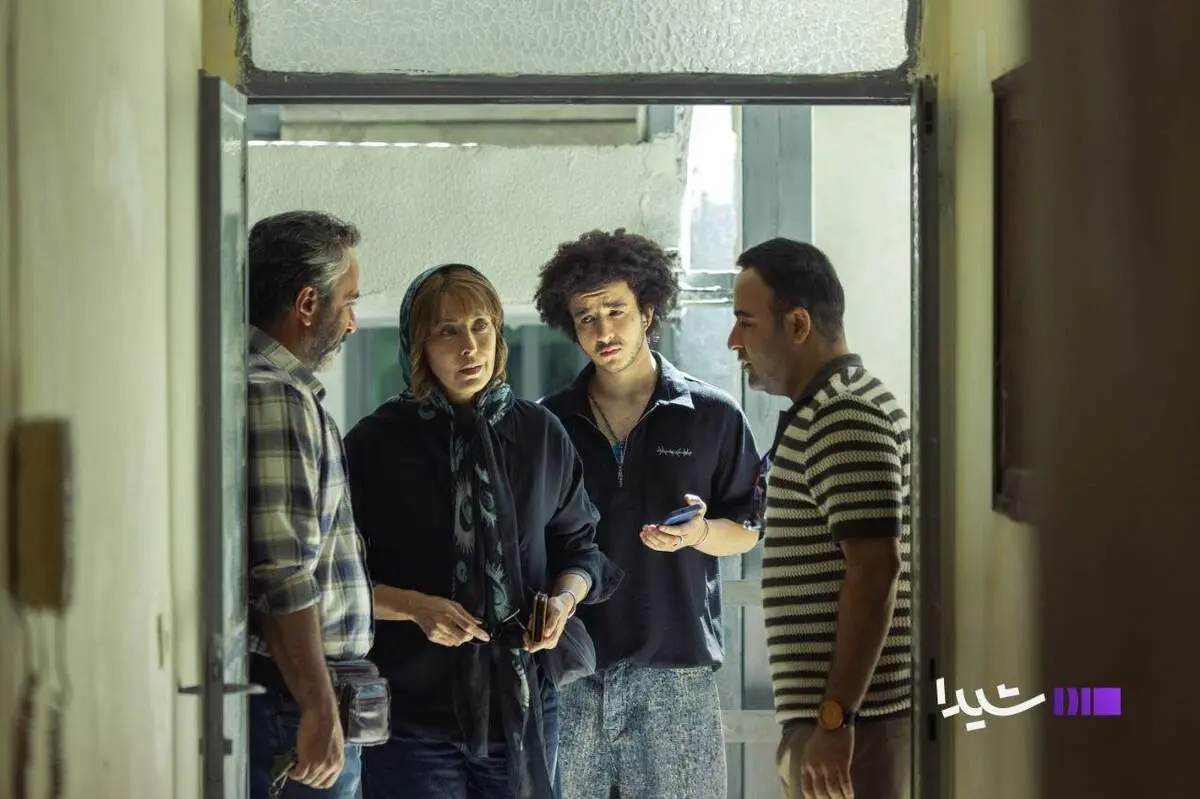 سکانس حساس لو رفتن خیانت ایرج به محبوبه در سریال گل سنگ/ ببینید