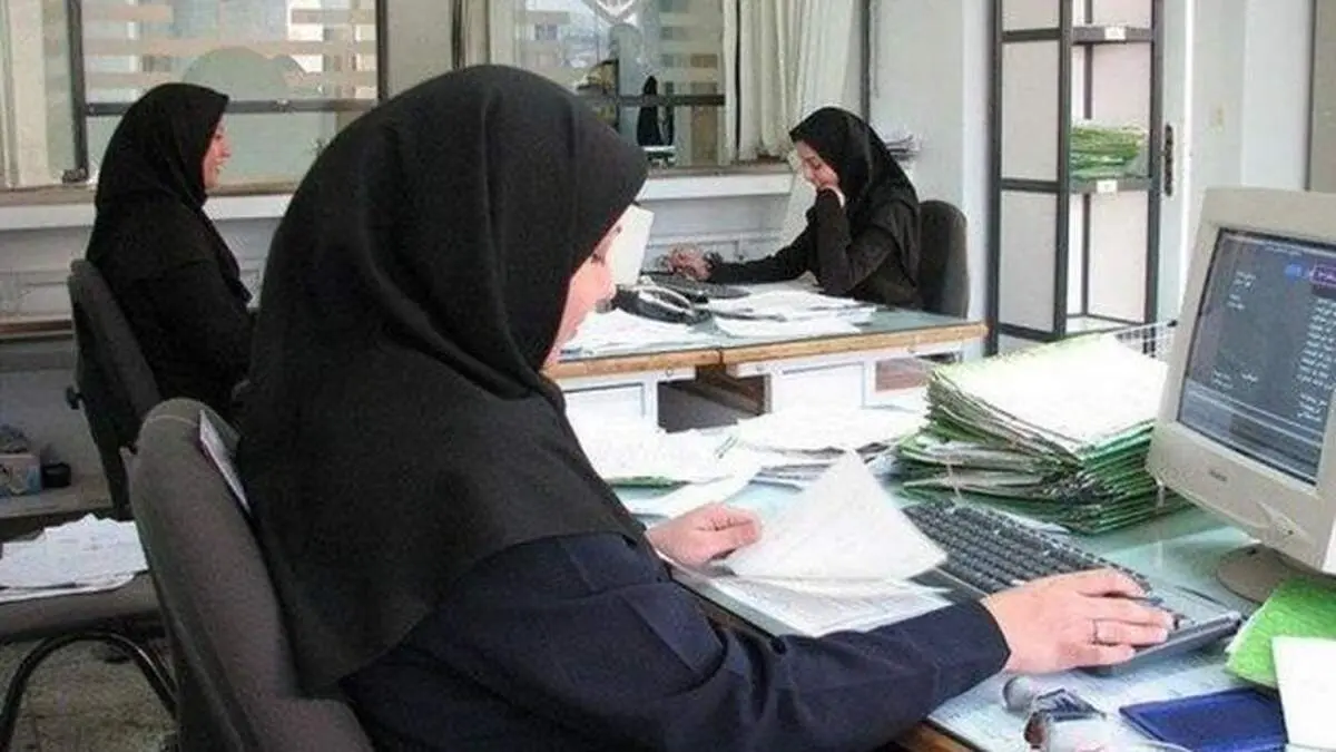 آیا نفقه زنان شاغل از زنان خانه دار کمتر است؟