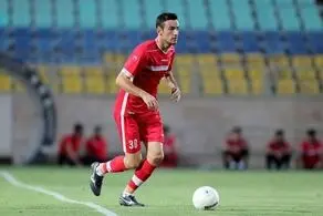 تمدید 2 بازیکن جنجالی با پرسپولیس / گولسیانی هم از بلاتکلیفی در آمد!