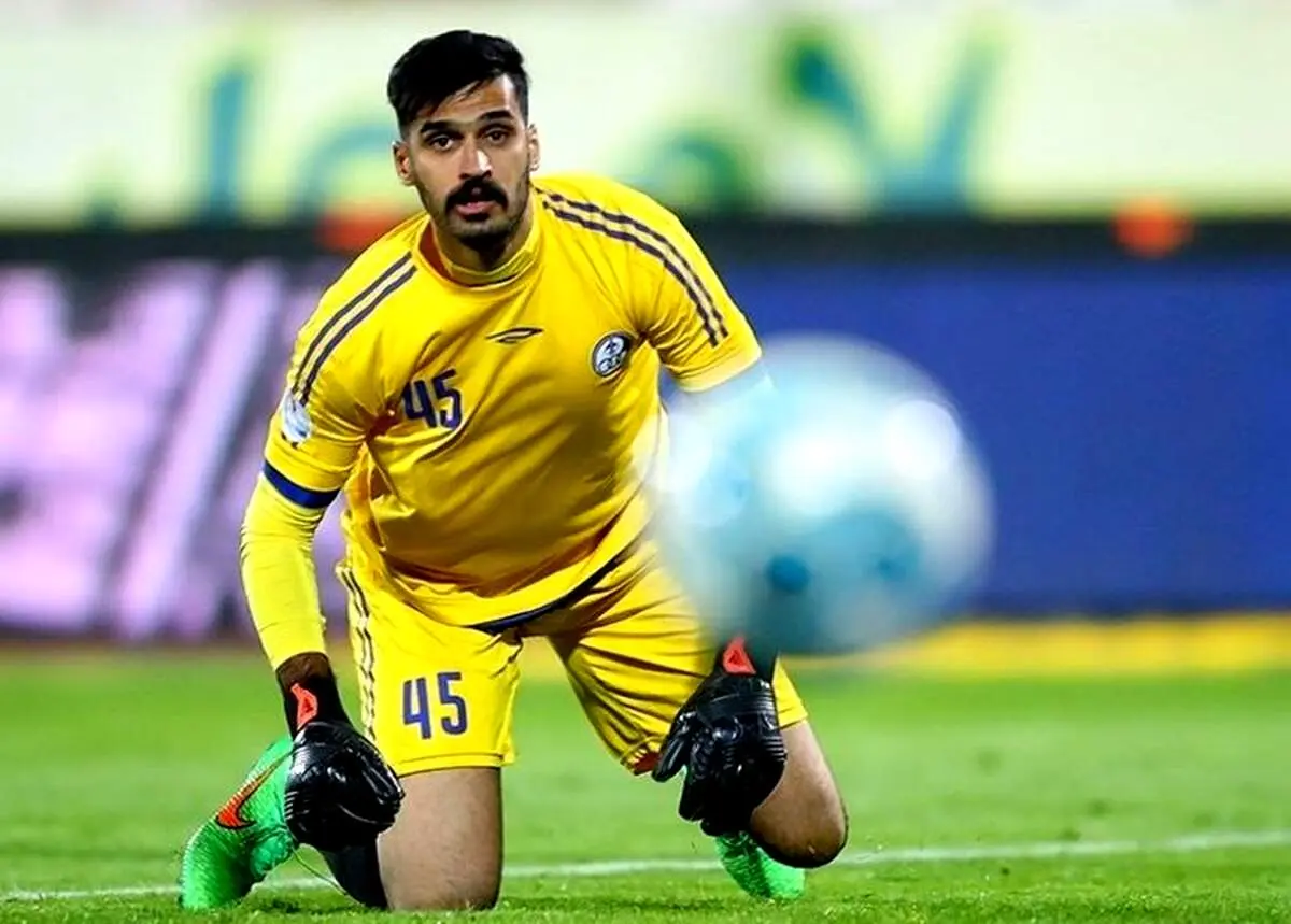واکنش گلر سرشناس به خبر مذاکره با پرسپولیس