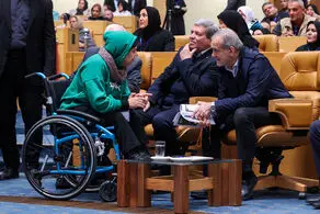 پزشکیان:  ما در برابر توانمندی‌ها و از آن بالاتر قدرت اراده و پشتکار افراد دارای معلولیت سر تعظیم فرود می‌آوریم