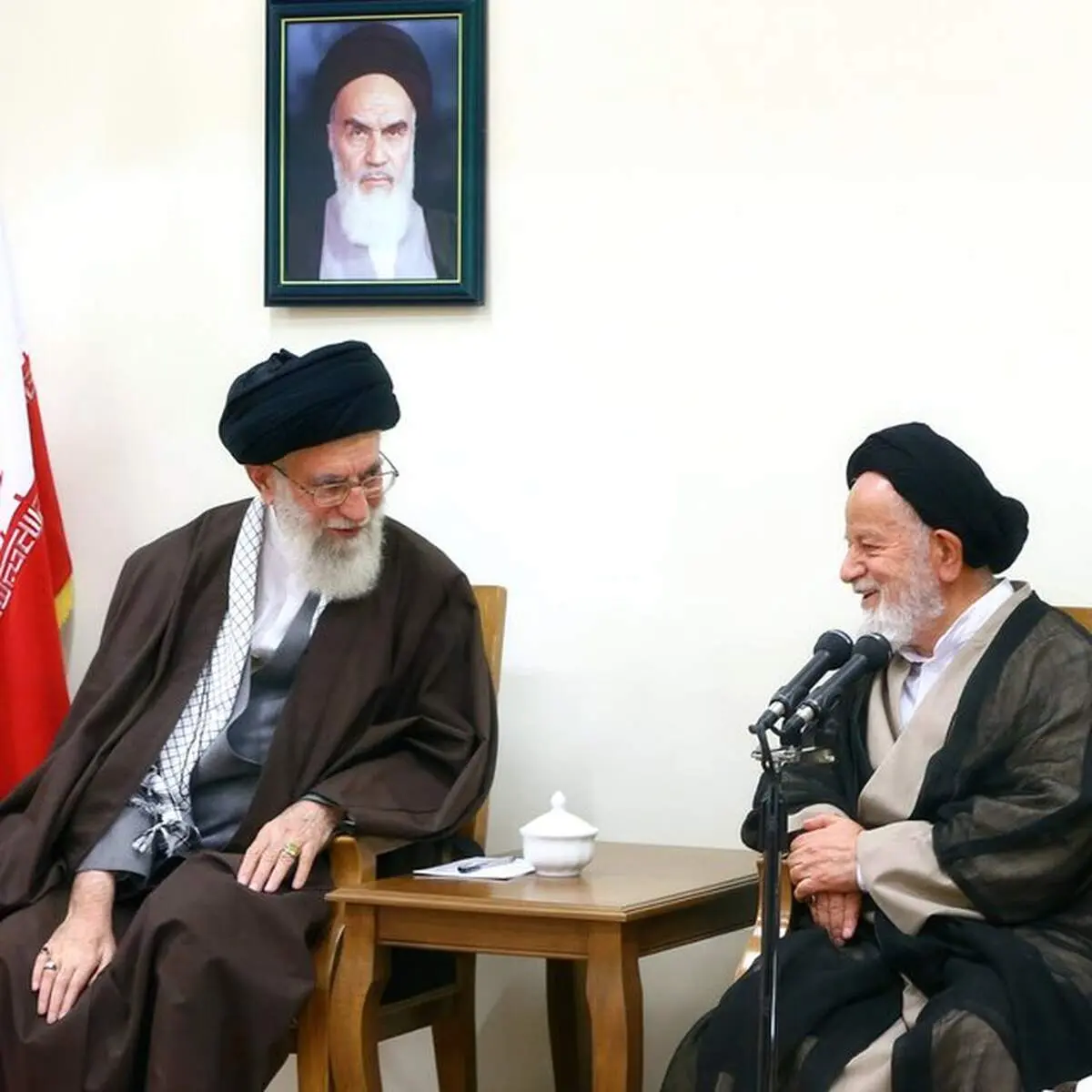 رهبری درگذشت حجت الاسلام شاهچراغ را تسلیت گفتند 