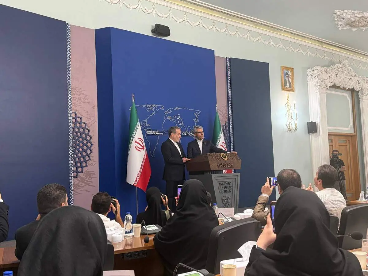 عراقچی: کار خبرنگاران سخت تر از کار ما است