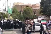 تجمع اعتراضی روبروی سفارت انگلیس در تهران/ ببینید 