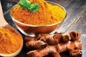 این افراد اصلا نباید زردچوبه مصرف کنند؟