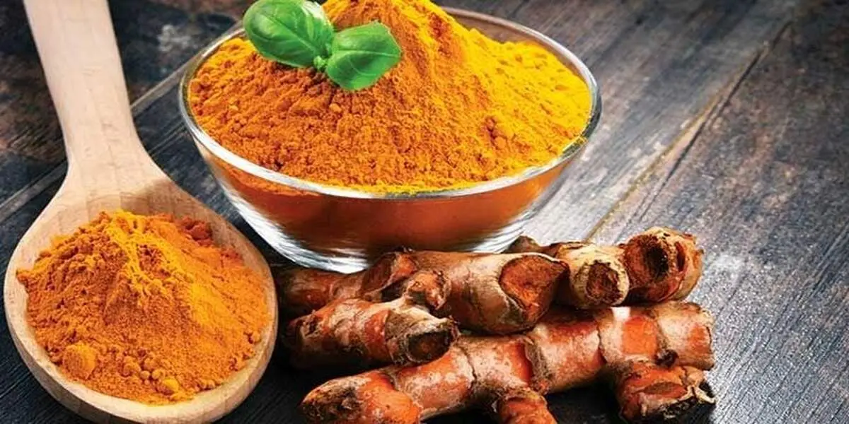 این افراد اصلا نباید زردچوبه مصرف کنند؟