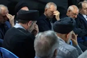 حضور پزشکیان در مراسم گرامیداشت شهید خطیب