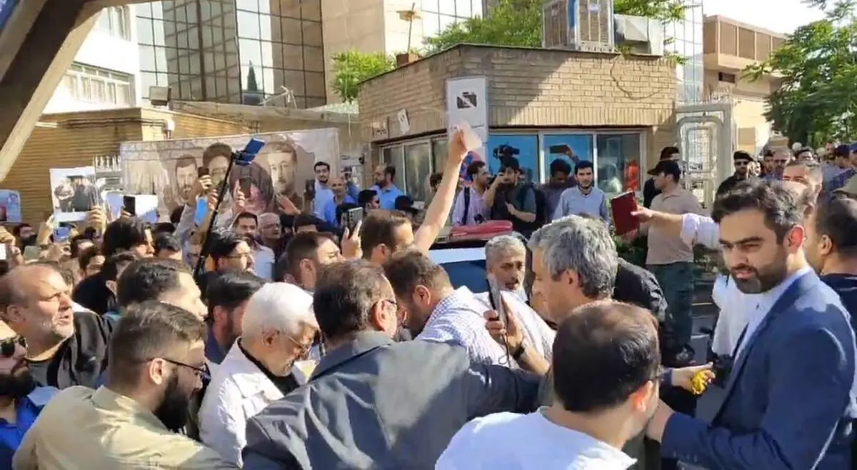 دو نماینده تندرو که سعید جلیلی را برای انتخابات همراهی کردند + عکس