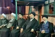 برگزاری مراسم بزرگداشت رهبر شهید انقلاب در حسینیه شماره یک جماران
