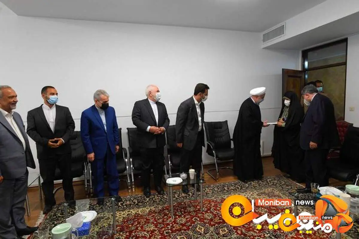 برخی از فعالان و چهره‌های سیاسی و رسانه‌ای با ر‌وحانی دیدار کردند 