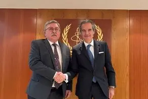 رایزنی اولیانوف با گروسی درباره برنامه هسته‌ای ایران