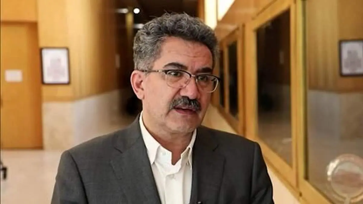 قسیم عثمانی محتوای پیامکها به نمایندگان را فاش کرد