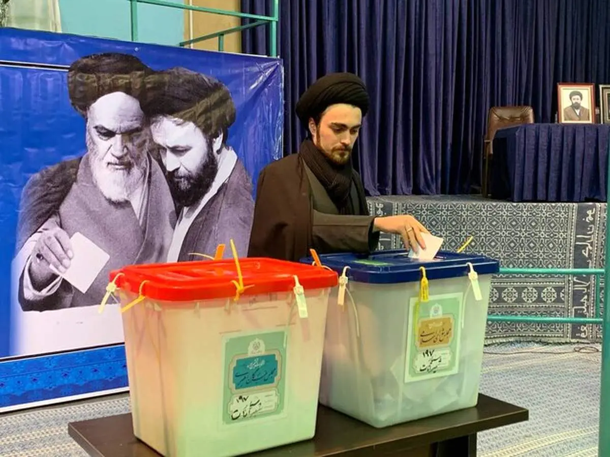 سیداحمد خمینی: شور و شوقی را بین دوستان و هم نسل هایم ندیدم که امیدی برای تغییر از دل صندوق رای داشته باشند!