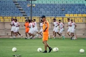 واکنش تند به خرید گل محمدی؛ به درد پرسپولیس نمی خورد!