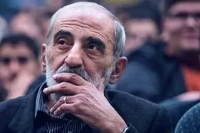 واکنش جالب یک فعال سیاسی به اهدای جایزه قلم به حسین شریعتمداری!