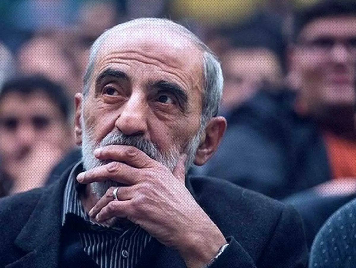 واکنش جالب یک فعال سیاسی به اهدای جایزه قلم به حسین شریعتمداری!