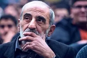 واکنش جالب یک فعال سیاسی به اهدای جایزه قلم به حسین شریعتمداری!