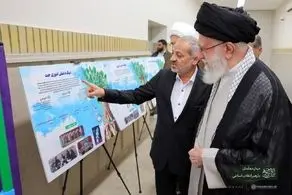بازدید رهبر انقلاب از نمایشگاه «همه با هم برای ایران برای مدرسه» 