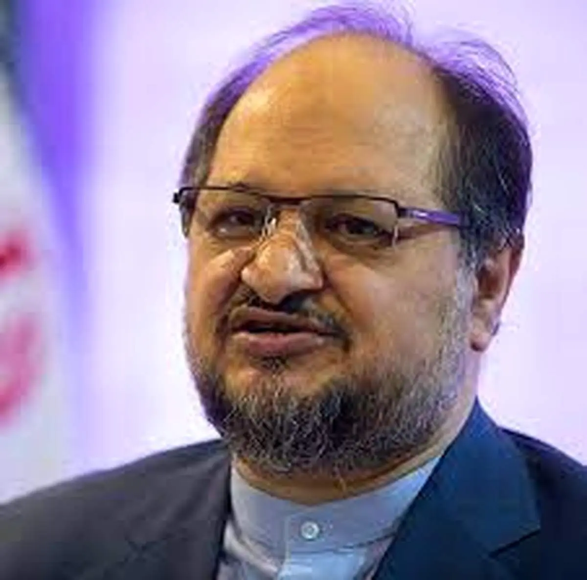 محمد شریعتمداری کیست؟