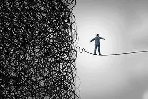 دکه ای عجیب در ترسناک ترین نقطه جهان + عکس