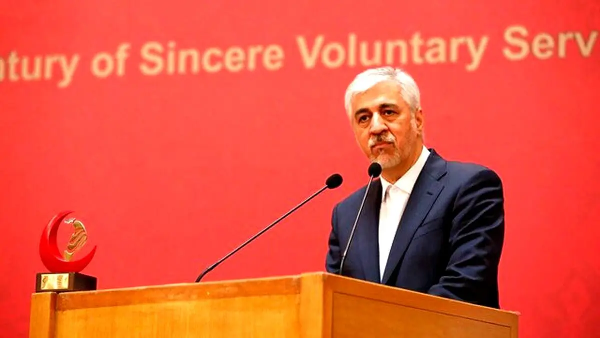 حضور جنجالی وزیر ورزش در اردوی پرسپولیس
