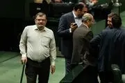 این نماینده مجلس یکدفعه عصا بدست شد + ببینید