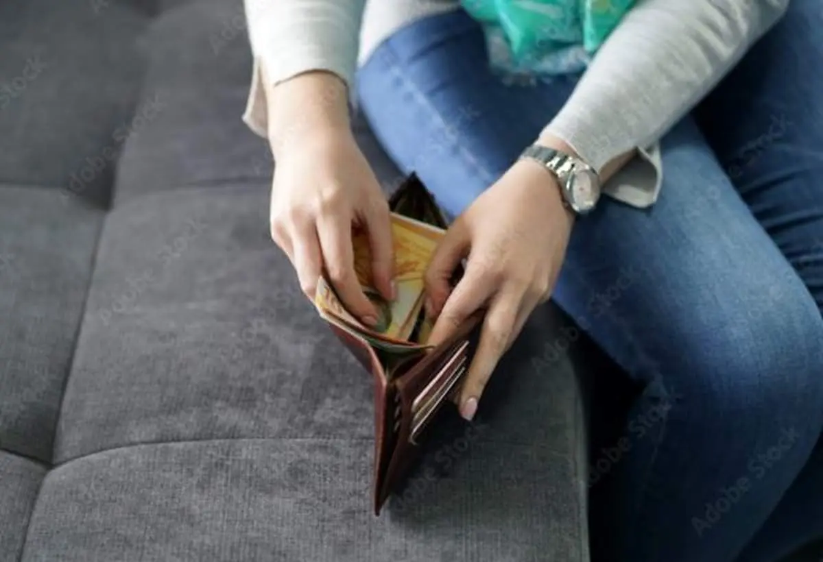 حکم شرعی برداشتن پول از جیب شوهر بدون اجازه