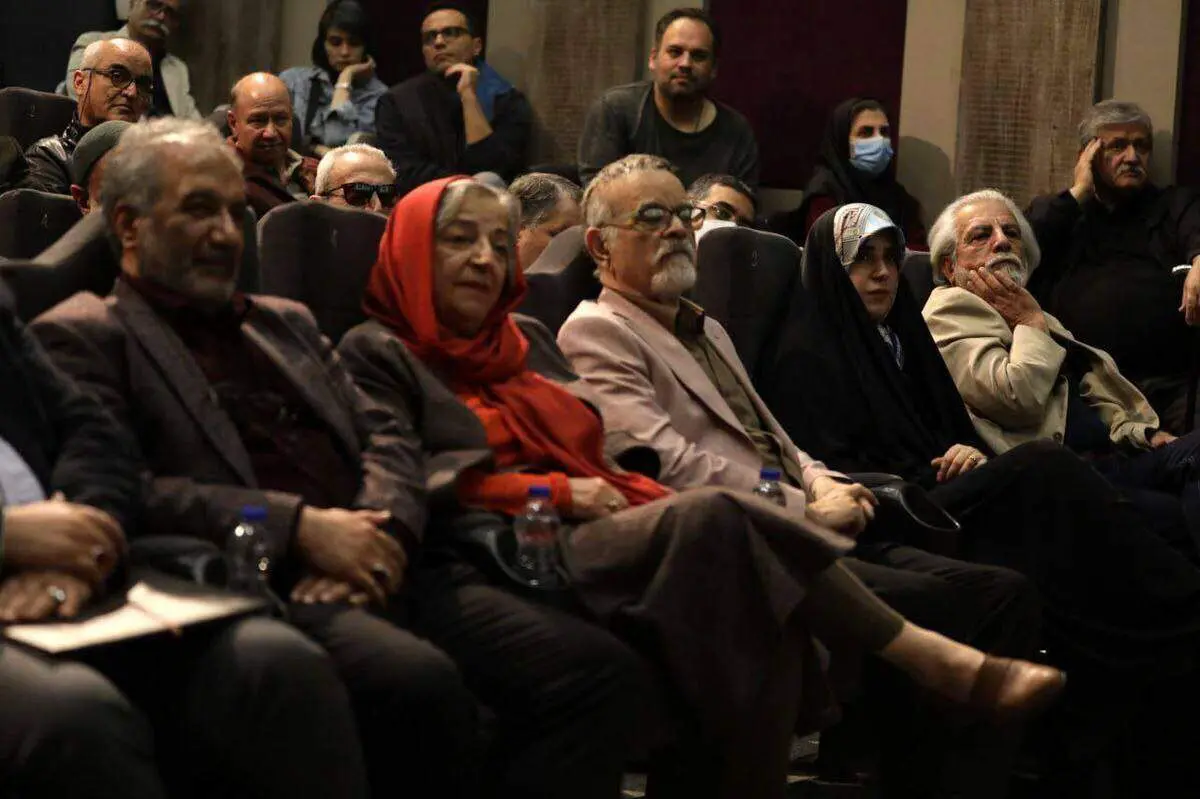 
عصبانیت از پوشش زنان در معارفه مرضیه برومند 