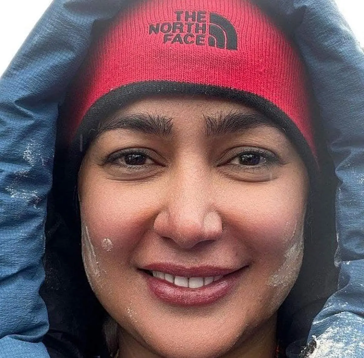 یک زن ایرانی به همیالیا صعود کرد