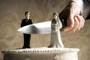 چگونه پس از طلاق نصف دارایی مرد به زن می‌رسد؟