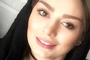 عکس| «سحر قریشی» تصویر لب استخری و بدون روسری خود را منتشر کرد!