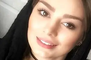 عکس| «سحر قریشی» تصویر لب استخری و بدون روسری خود را منتشر کرد!