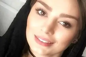 عکس| «سحر قریشی» تصویر لب استخری و بدون روسری خود را منتشر کرد!
