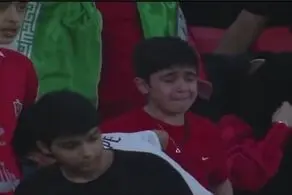 اشک های تلخ کودک پرسپولیسی بعد از تساوی تیمش مقابل الریان قطر + فیلم
