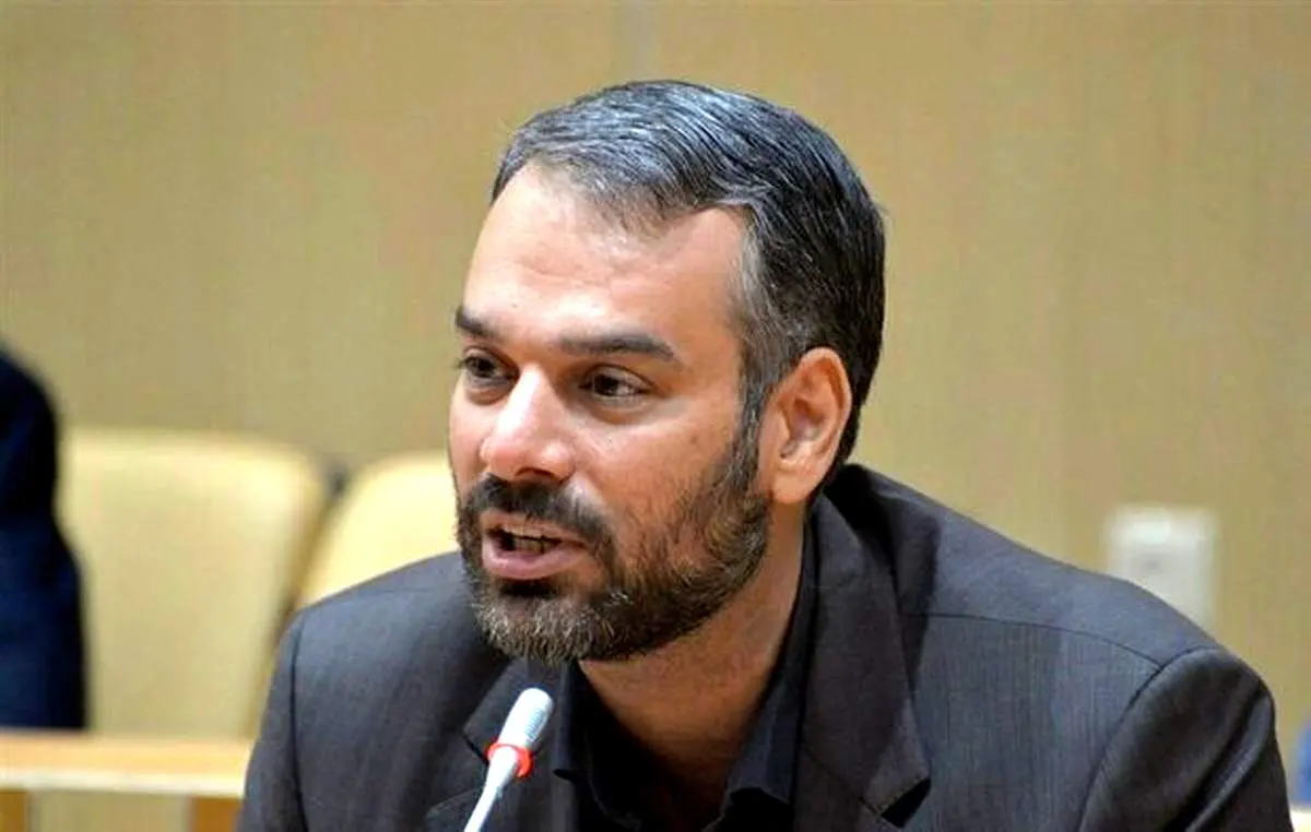 نماینده مجلس: رئیسی باید ۱۰ برابر بیشتر در فضای مجازی پست بگذارد +فیلم 