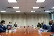دیدار خصوصی امیر قطر با وزیر دفاع آمریکا