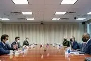 دیدار خصوصی امیر قطر با وزیر دفاع آمریکا
