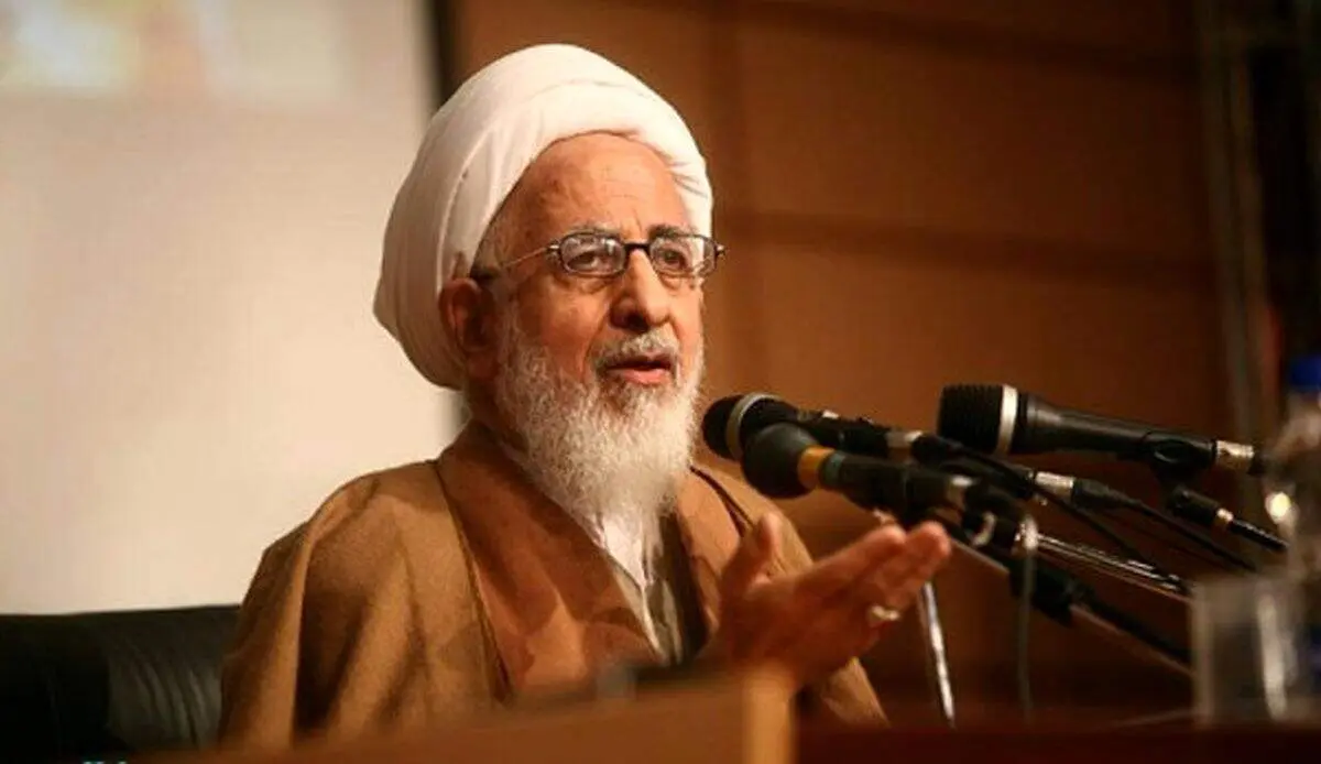 آیت‌الله جوادی‌ آملی: حکومت اسلامی حتی به کافر حق ظلم ندارد. 